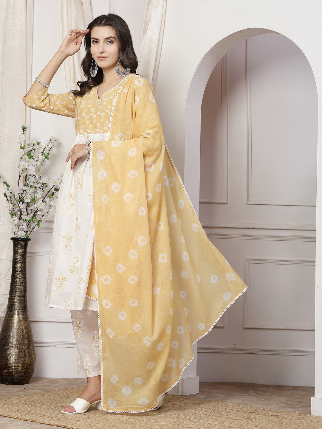 Nisha Off white Kurta Set with Dupatta